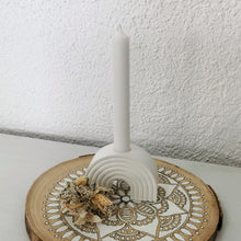 Lade das Bild in den Galerie-Viewer, Kerzenhalter Regenbogen ca. 6,5 cm hoch 🖐