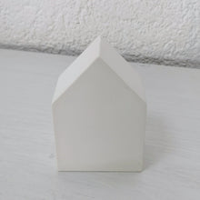 Lade das Bild in den Galerie-Viewer, Häuschen weiß, 9,5 cm 🖐