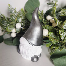 Lade das Bild in den Galerie-Viewer, Wichtel silber, ca. 9 cm 🖐