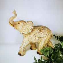 Lade das Bild in den Galerie-Viewer, Elefant beige, 19 cm