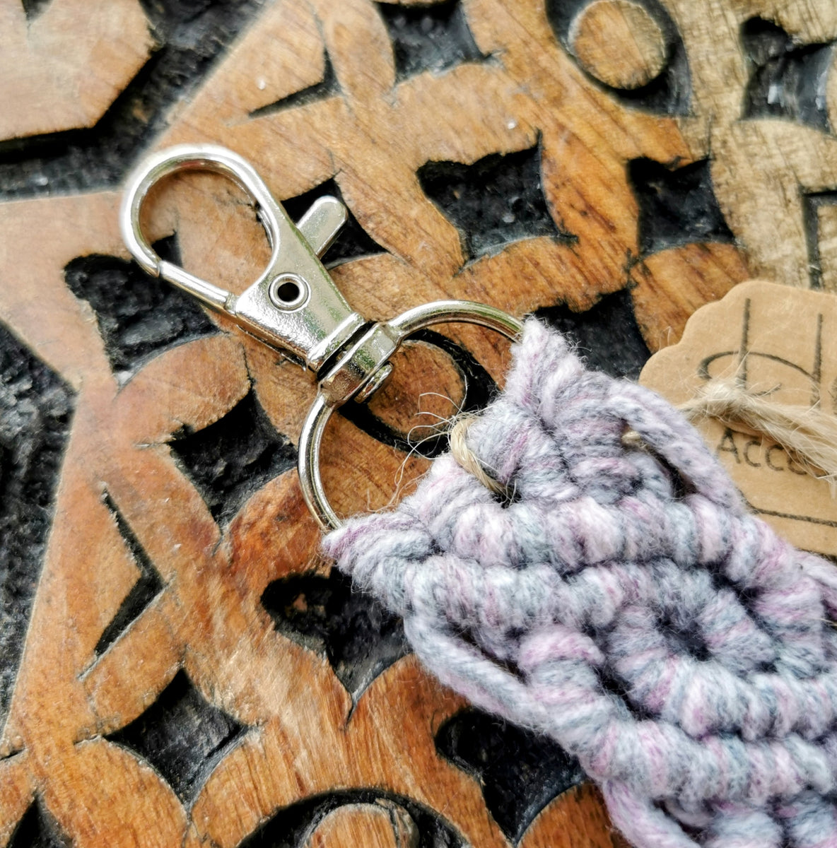 DOINEUFL Makramee Schlüsselanhänger 2er-Pack - Handgemachte Baumwoll Armbänder Für Damen