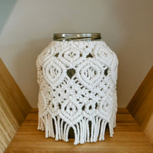 Lade das Bild in den Galerie-Viewer, Makramee Windlicht, 18 cm