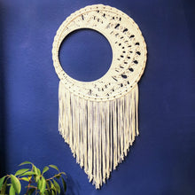 Lade das Bild in den Galerie-Viewer, Makramee Mond, ca. 100 cm