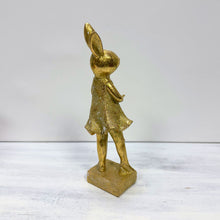Lade das Bild in den Galerie-Viewer, Hasenmädchen gold, 21 cm