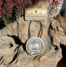 Lade das Bild in den Galerie-Viewer, Schlüsselanhänger "Home"