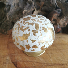 Lade das Bild in den Galerie-Viewer, Beton Pilz "gold", 9 cm 🖐