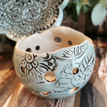 Lade das Bild in den Galerie-Viewer, Windlicht "blau", ∅ ca. 9 cm 🖐