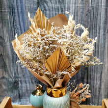 Lade das Bild in den Galerie-Viewer, Trockenblumenstrauß "Medea" 🖐