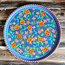 Lade das Bild in den Galerie-Viewer, Dekoteller Blumen, 29 cm 🖐