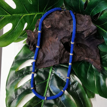 Lade das Bild in den Galerie-Viewer, Kette "Liesel" blau, 59cm 🖐