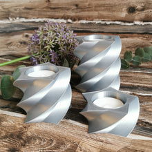 Lade das Bild in den Galerie-Viewer, Teelicht Set in silber 🖐