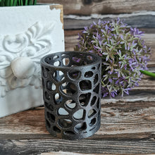 Lade das Bild in den Galerie-Viewer, Teelichthalter "Voronoi", anthrazit/glitzer, 7 cm 🖐