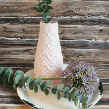 Lade das Bild in den Galerie-Viewer, Vase "Spike" rosa, 20 cm 🖐