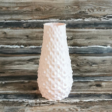 Lade das Bild in den Galerie-Viewer, Vase "Spike" rosa, 20 cm 🖐