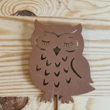 Lade das Bild in den Galerie-Viewer, Blumenstecker Eule, Rost-Look, 31 cm