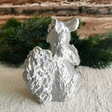Lade das Bild in den Galerie-Viewer, Eichhörnchen, silber, 13 cm 🖐