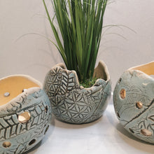 Lade das Bild in den Galerie-Viewer, Übertopf "blau", ca. 9 cm 🖐