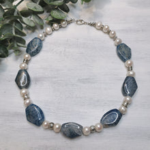 Lade das Bild in den Galerie-Viewer, Kette mit Süßwasserperlen, 47 cm lang 🖐