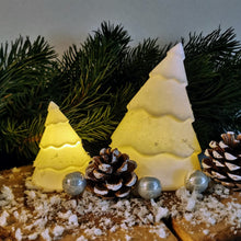 Lade das Bild in den Galerie-Viewer, Tannenbaum mit LED Teelicht, 13 cm 🖐