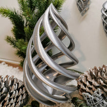 Lade das Bild in den Galerie-Viewer, Ornament "Zapfen", Silber, 25 cm 🖐