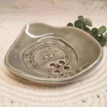 Lade das Bild in den Galerie-Viewer, Seifenschale, "Keep clean" ∅ ca. 12 cm 🖐