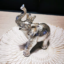 Lade das Bild in den Galerie-Viewer, Elefant silberfarben, 16 cm
