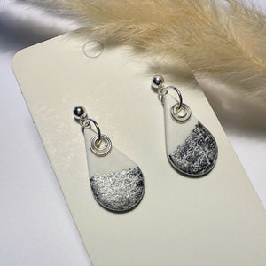 Polymer Clay Ohrringe, Tropfen weiß & silber, ca. 3 cm 🖐️