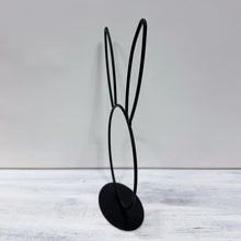 Lade das Bild in den Galerie-Viewer, Metallring Hase, schwarz, 20 cm
