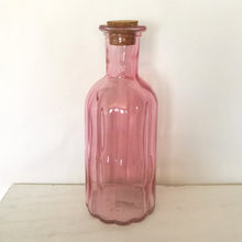 Lade das Bild in den Galerie-Viewer, Glasflasche &quot;Pastell rosa&quot;, 19 cm
